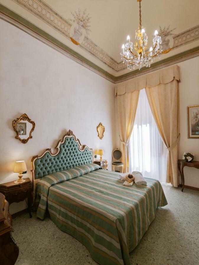 B&B Siena In Centro - Diffuso Exterior foto