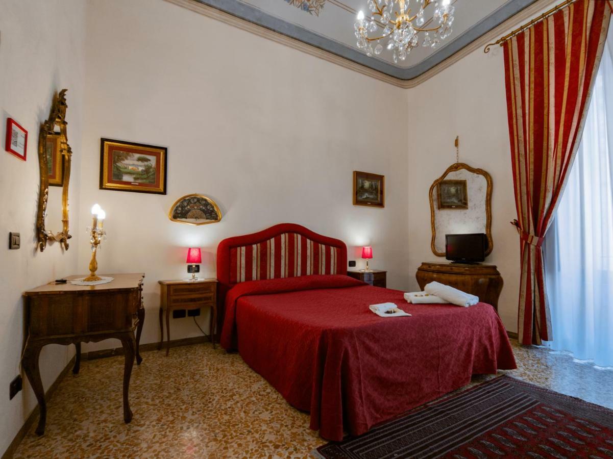 B&B Siena In Centro - Diffuso Exterior foto