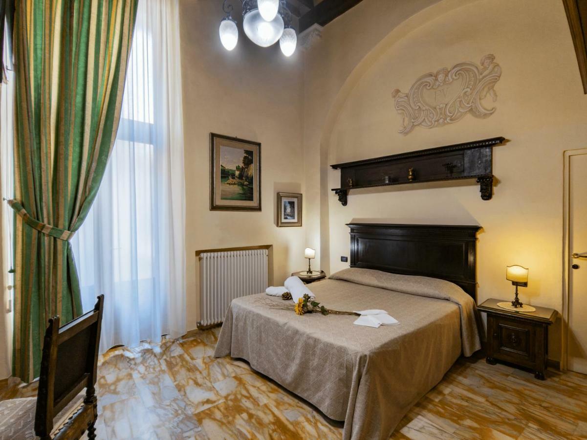 B&B Siena In Centro - Diffuso Exterior foto